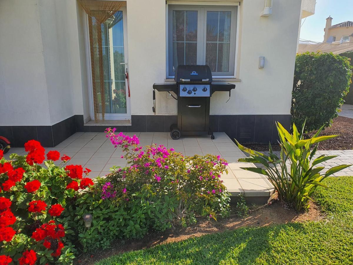 Villa Lujo Olivanova Golf Met ภายนอก รูปภาพ
