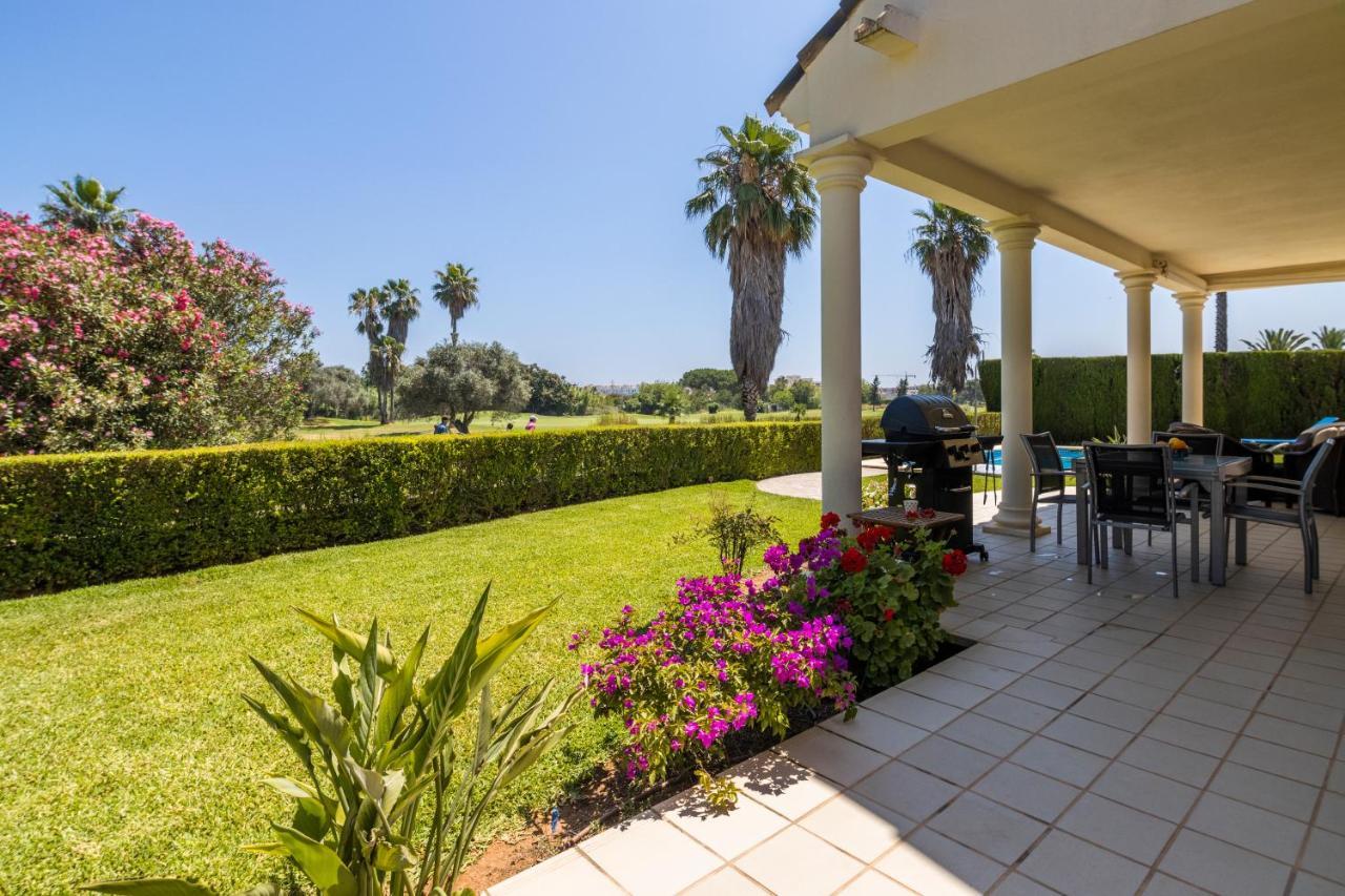 Villa Lujo Olivanova Golf Met ภายนอก รูปภาพ