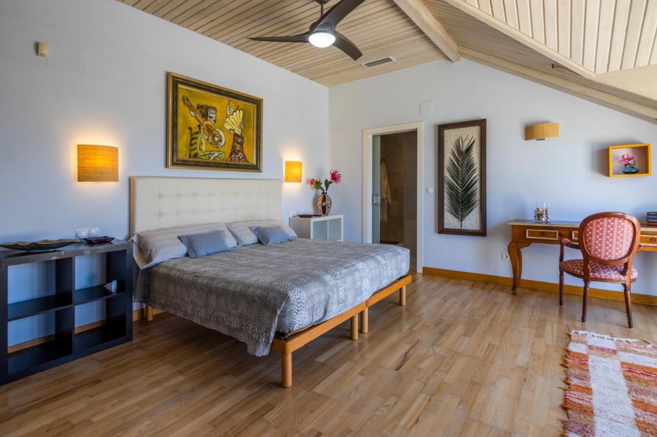 Villa Lujo Olivanova Golf Met ภายนอก รูปภาพ