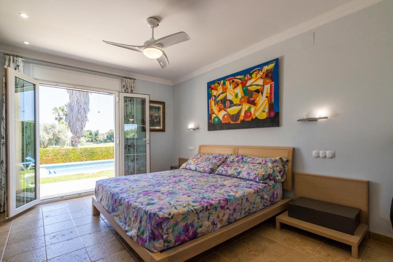 Villa Lujo Olivanova Golf Met ภายนอก รูปภาพ